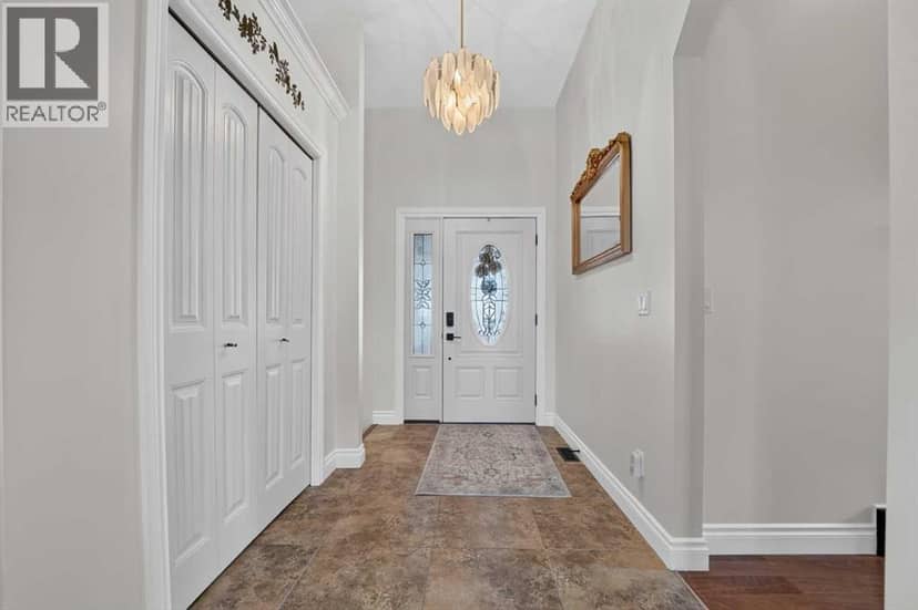 560 7A Avenue W, Cardston, photo 4