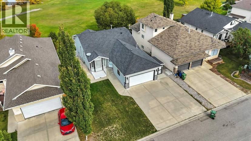 123 Riverview Circle, Cochrane, photo 3