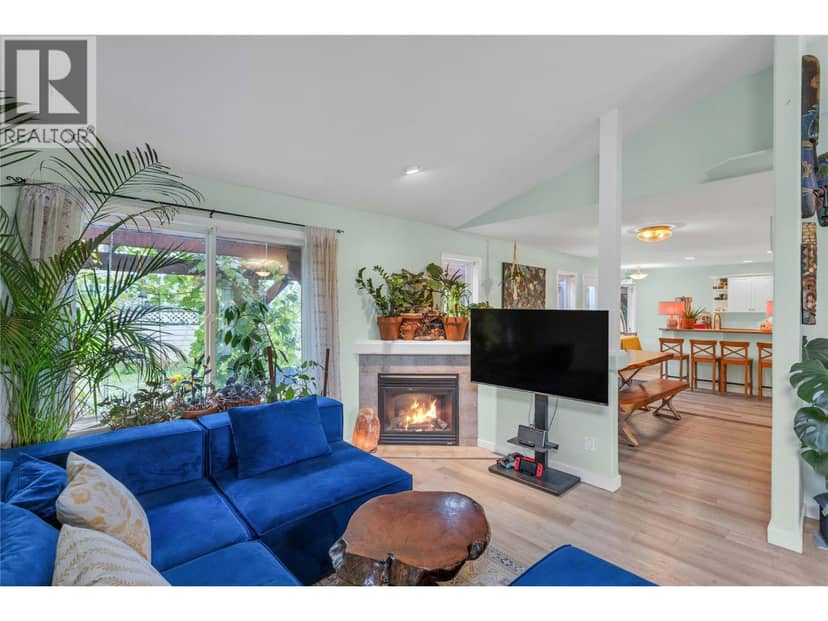 705 Stoltz Court, Kelowna, photo 8