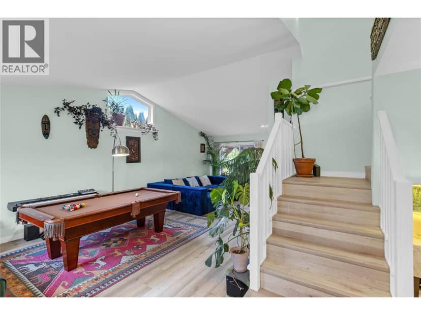 705 Stoltz Court, Kelowna, photo 5