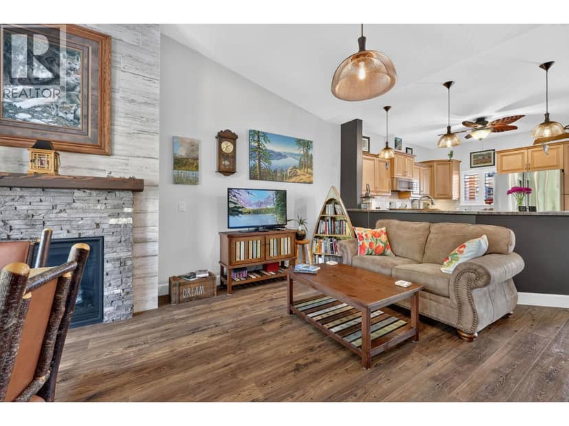 3996 Beach Avenue Unit# 308 Lot# 36, Peachland, photo 3