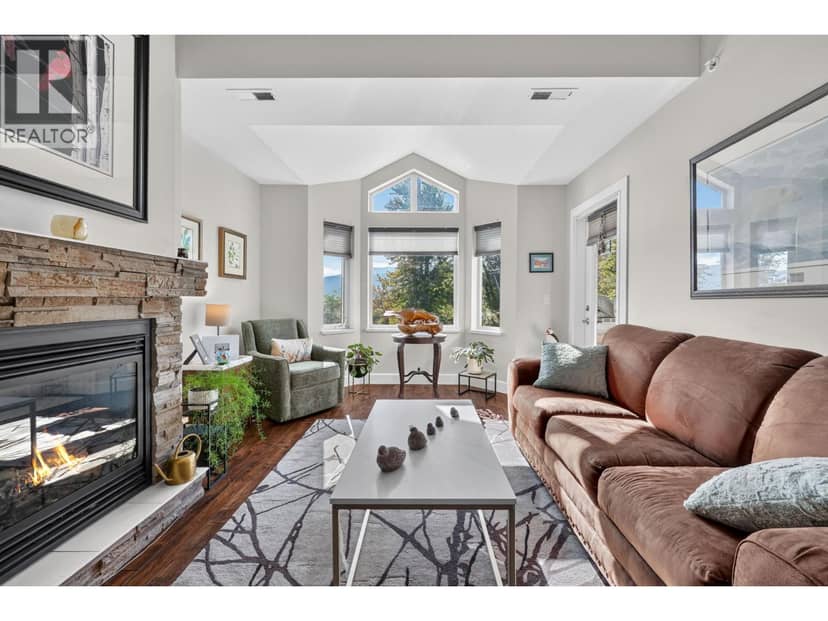 3996 Beach Avenue Unit# 327 Lot# 99, Peachland, photo 3
