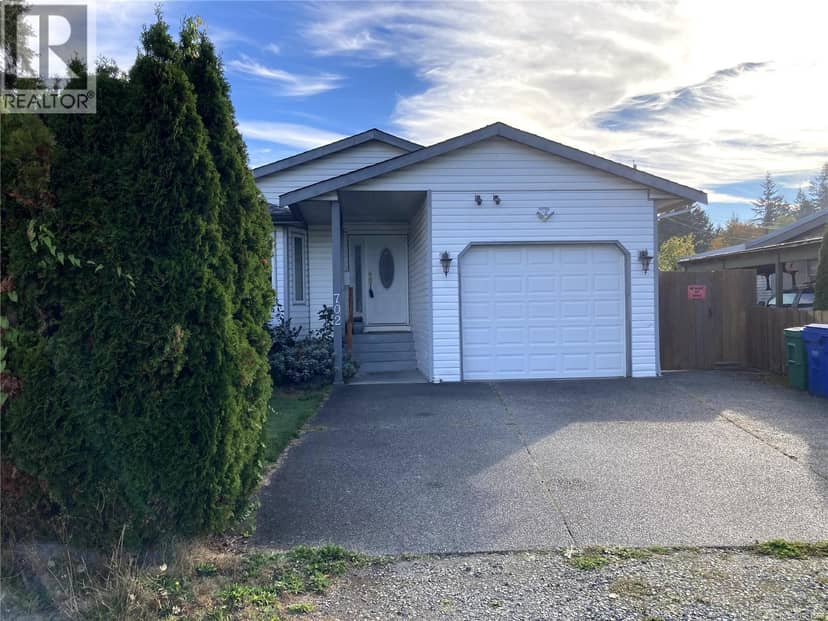 702 Hamilton Ave, Nanaimo, photo 2