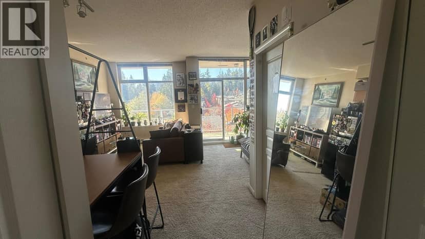 602 9298 UNIVERSITY CRESCENT, Burnaby, photo 2