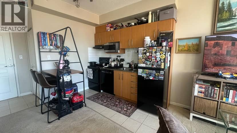602 9298 UNIVERSITY CRESCENT, Burnaby, photo 3