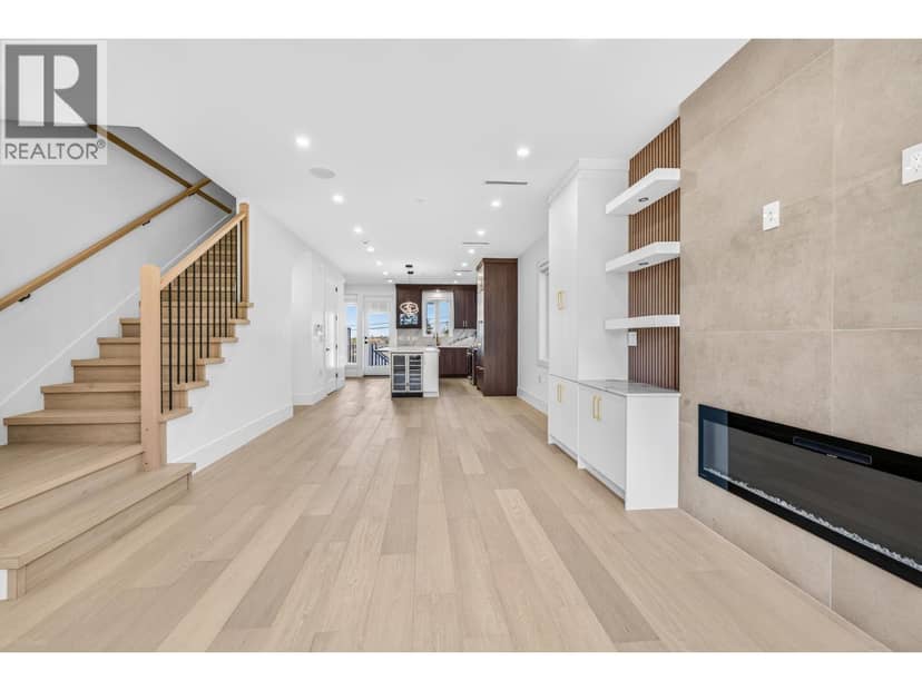 2 7361 FRASER STREET, Vancouver, photo 6