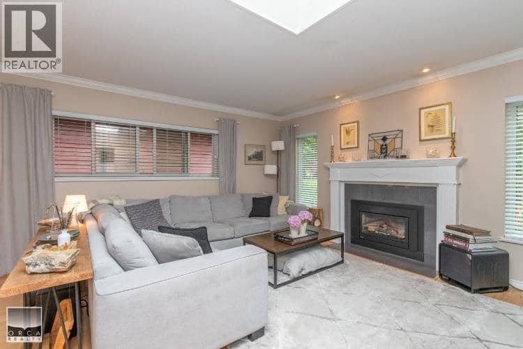 1280 21st WEST STREET, North Vancouver, photo 2