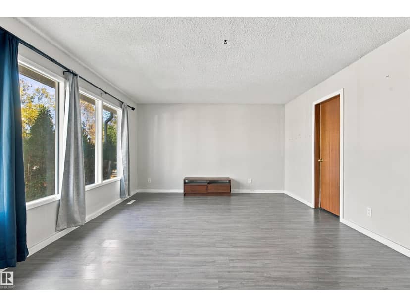 12303 115 AV NW, Edmonton, photo 4