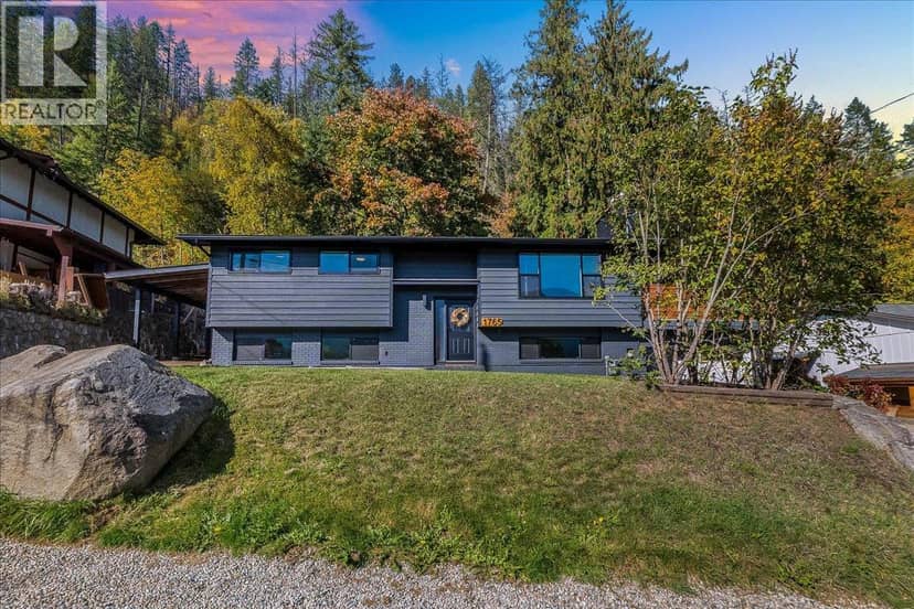 1765 Ridgewood Road, Nelson, photo 2