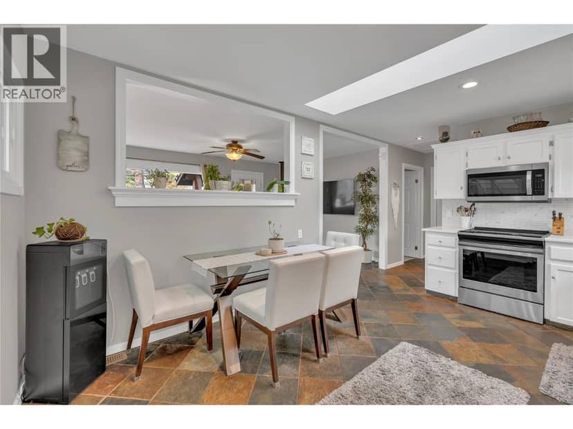 11114 Prairie Valley Road, Summerland, photo 6
