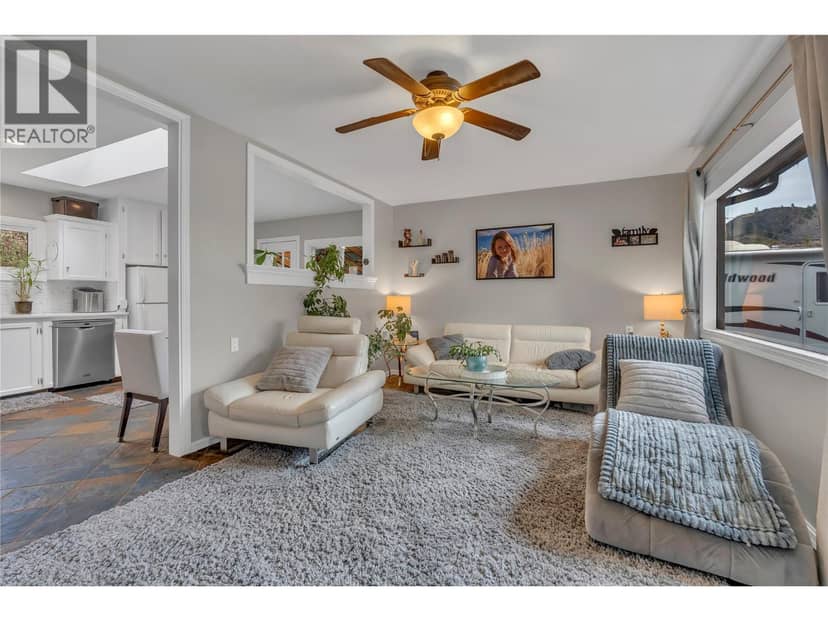 11114 Prairie Valley Road, Summerland, photo 2