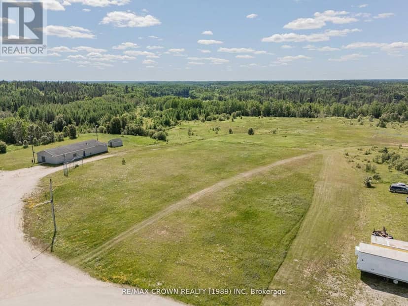Fauquier - PT1 Of PT3 Of CR347 Decarie Avenue, Kapuskasing