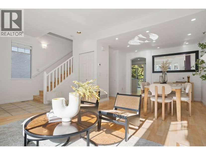 94 7501 CUMBERLAND STREET, Burnaby, photo 6