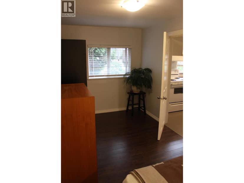 737 ROBINSON, Coquitlam, photo 6
