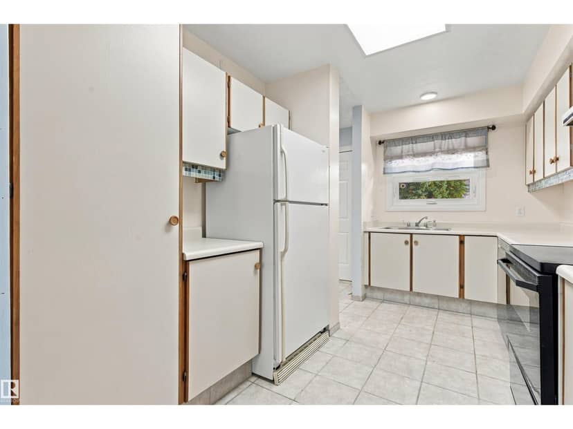 10619 Beaumaris Rd NW, Edmonton, photo 8