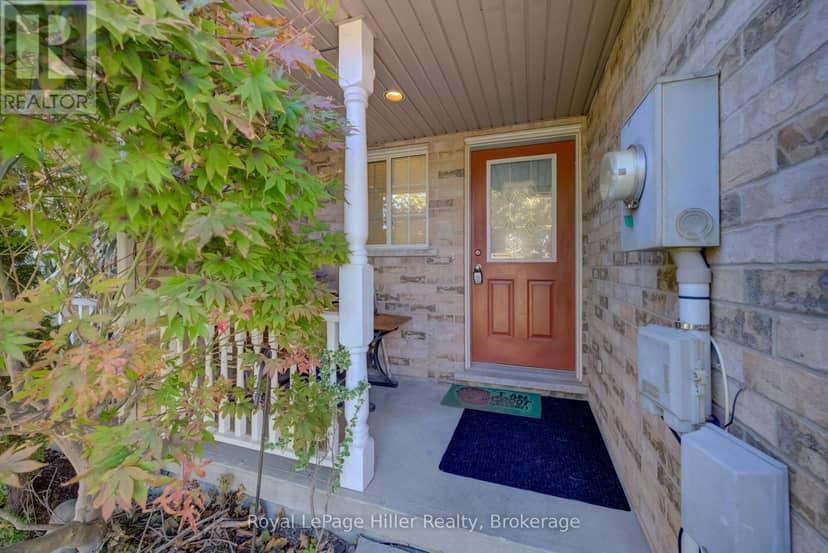 162 Athlone Crescent, Stratford, photo 3