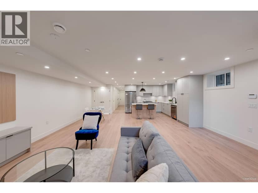 1 6136 IRMIN STREET, Burnaby, photo 3