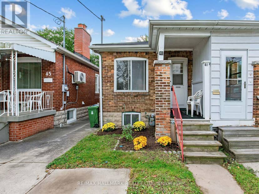 41 Gowan Avenue, Toronto, photo 3