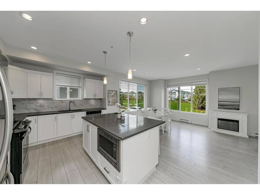 28 21150 76A AVENUE, Langley, photo 2