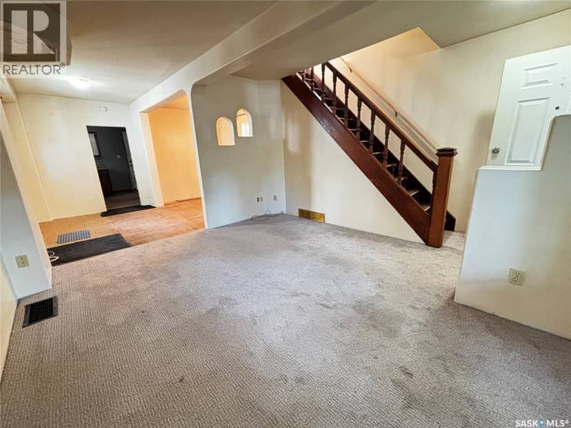 428 I Avenue S, Saskatoon, photo 3