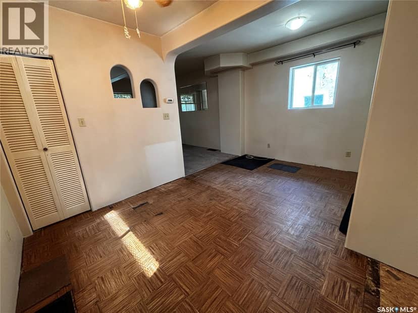 428 I Avenue S, Saskatoon, photo 5