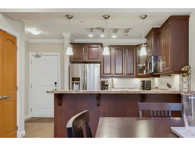 371 8258 207A STREET, Langley, photo 2