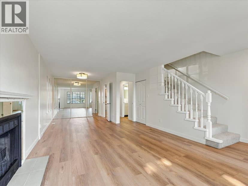 240 E 18TH STREET, North Vancouver, photo 4
