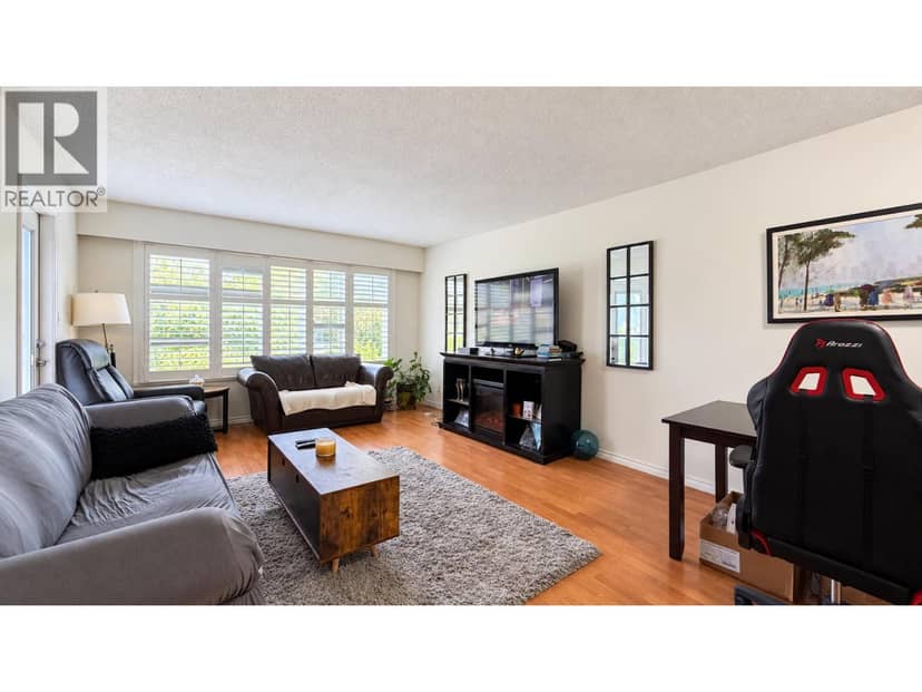 5734 49B AVENUE, Delta, photo 3