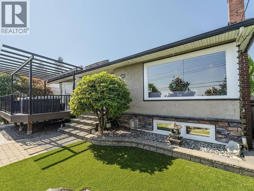 1707 NANAIMO STREET, New Westminster, photo 2