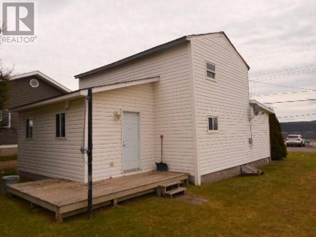 380 Main Street, Springdale, photo 2