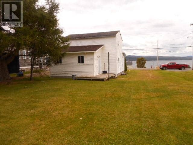 380 Main Street, Springdale, photo 3