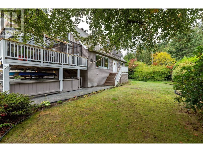 5607 EAGLE HARBOUR ROAD, West Vancouver