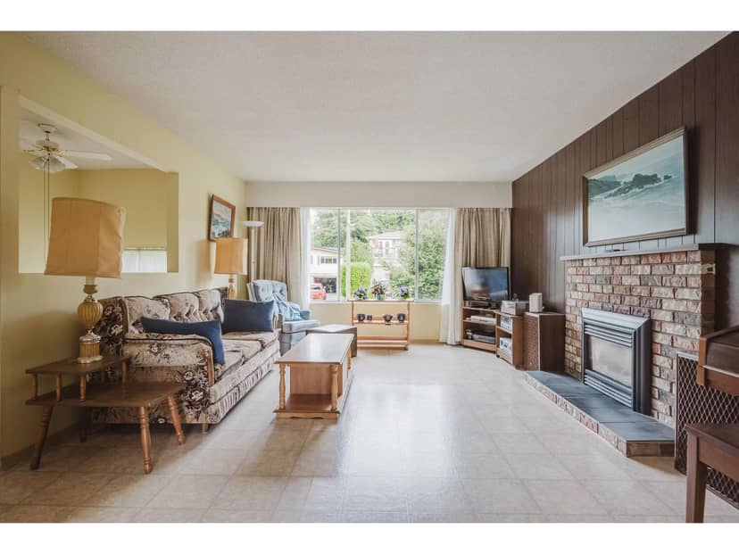 13696 BLACKBURN AVENUE, White Rock, photo 7