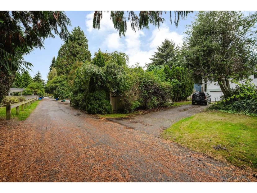 13696 BLACKBURN AVENUE, White Rock, photo 5