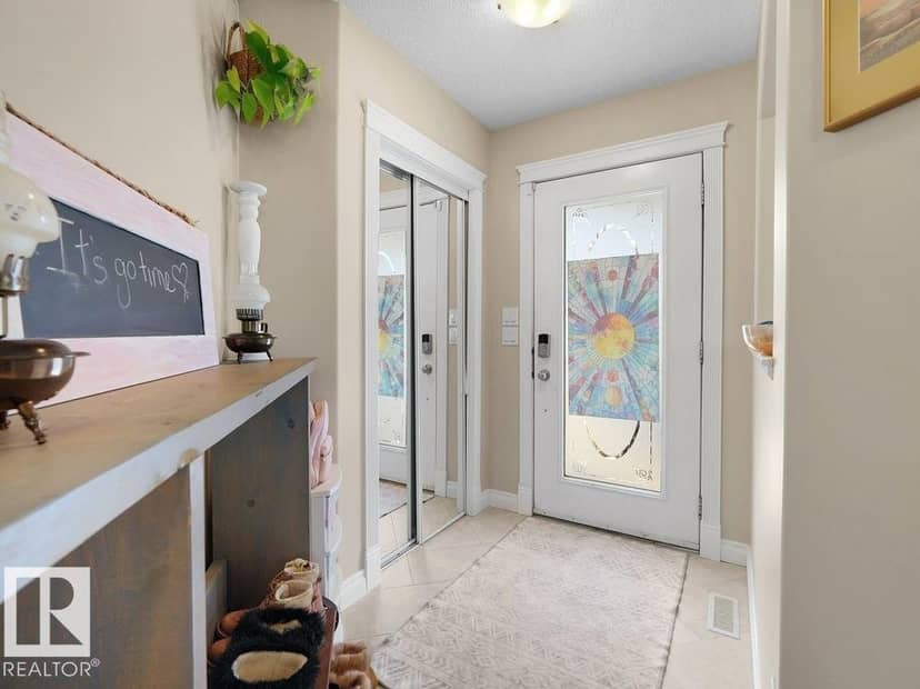 1476 McMillian Wy SW, Edmonton, photo 3