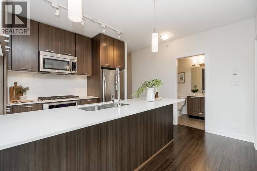 601 301 CAPILANO ROAD, Port Moody, photo 8