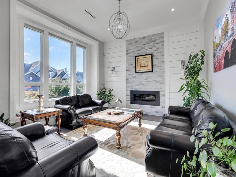 15949 39A AVENUE, Surrey, photo 2
