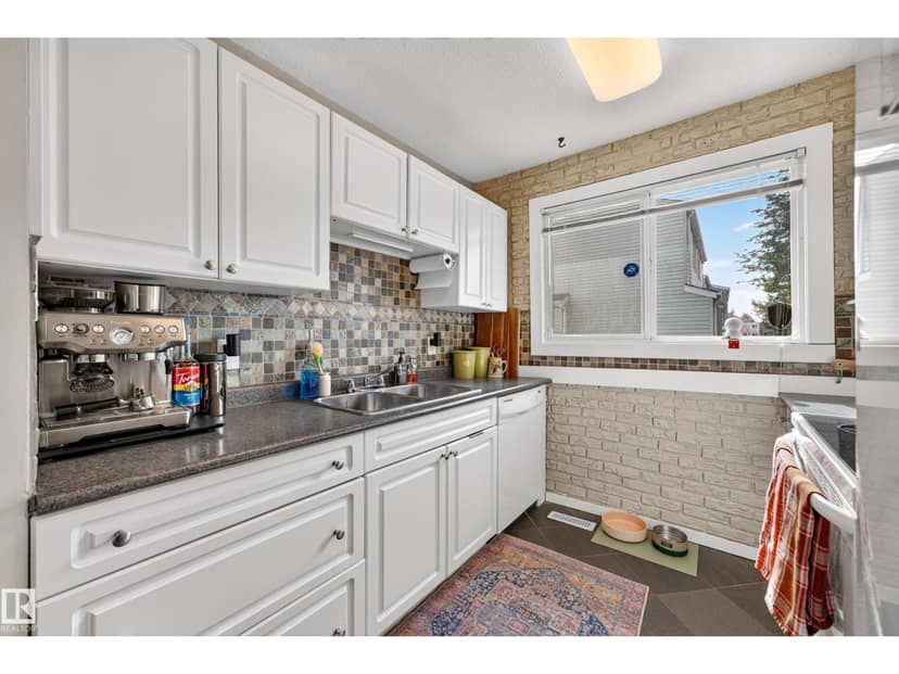 138 Dickinsfield Co NW, Edmonton, photo 4