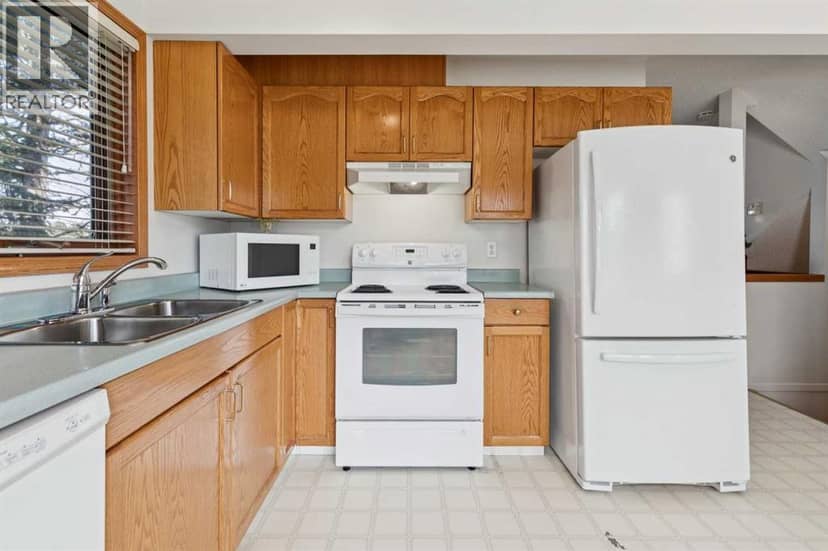 5 Prominence View SW, Calgary, photo 8