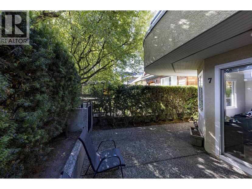 7 249 E 4TH STREET, North Vancouver, photo 5