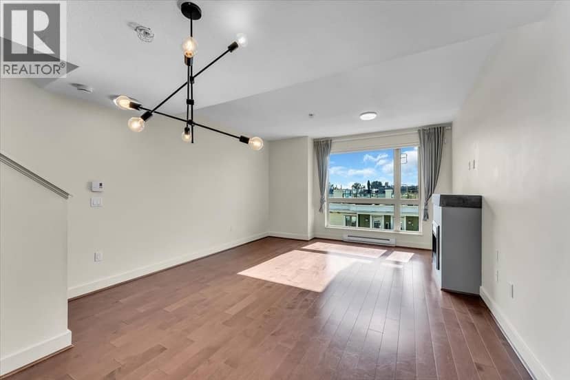64 728 W 14TH STREET, North Vancouver, photo 3