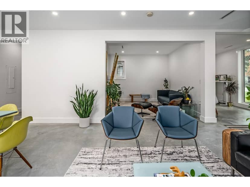 251 DOUGLAS CRESCENT, Richmond, photo 8