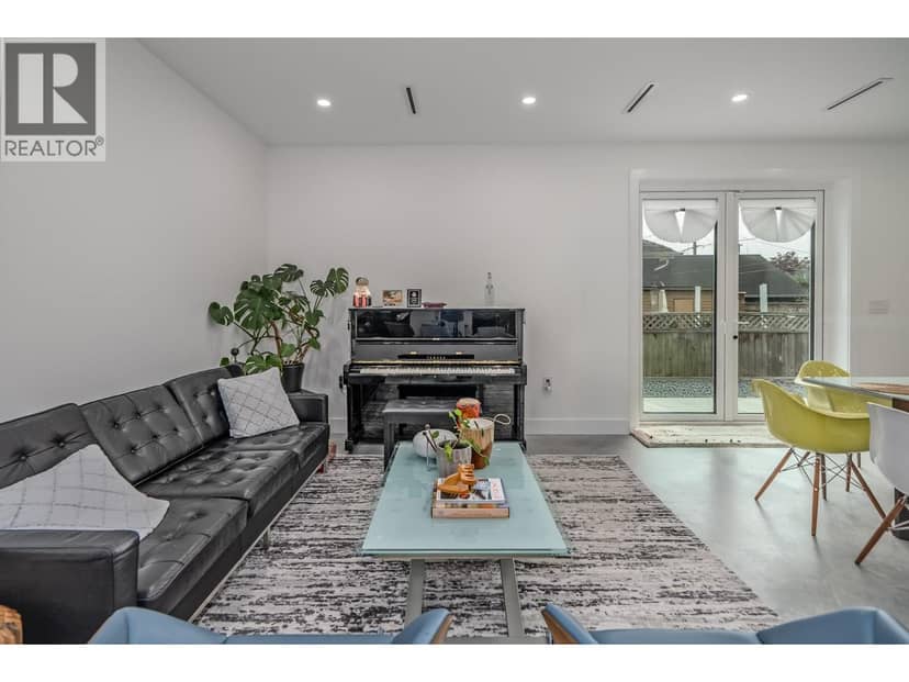 251 DOUGLAS CRESCENT, Richmond, photo 6