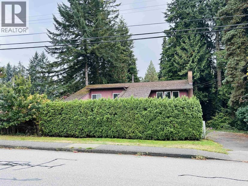 1404 WINSLOW AVENUE, Coquitlam, photo 2