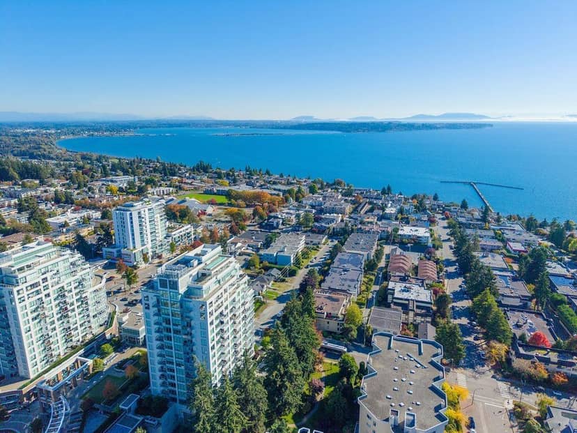 303 15165 THRIFT AVENUE, White Rock, photo 2