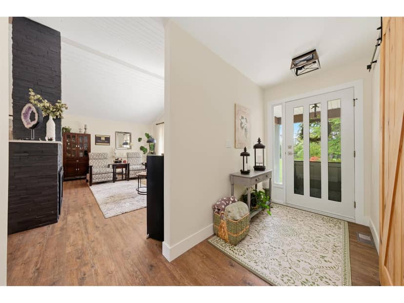 23541 24 AVENUE, Langley, photo 2