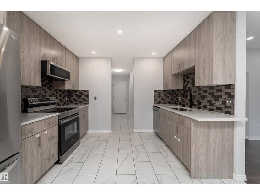 15406 138A ST NW, Edmonton, photo 8