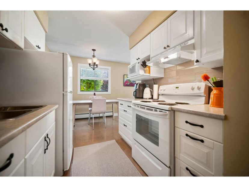 101 1442 BLACKWOOD STREET, White Rock, photo 7