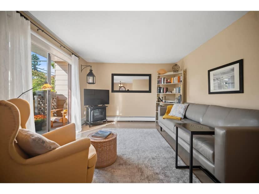 101 1442 BLACKWOOD STREET, White Rock, photo 4
