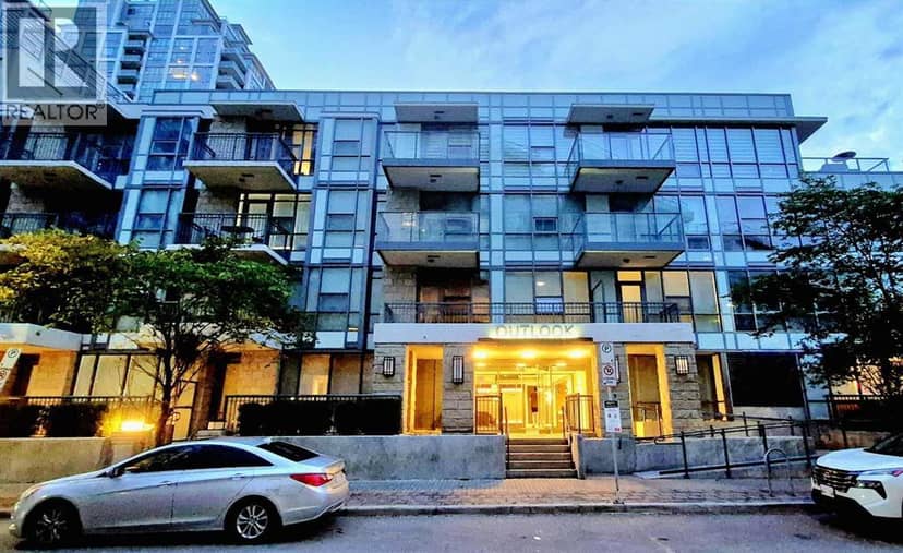 301, 51 Waterfront Mews SW, Calgary, photo 2